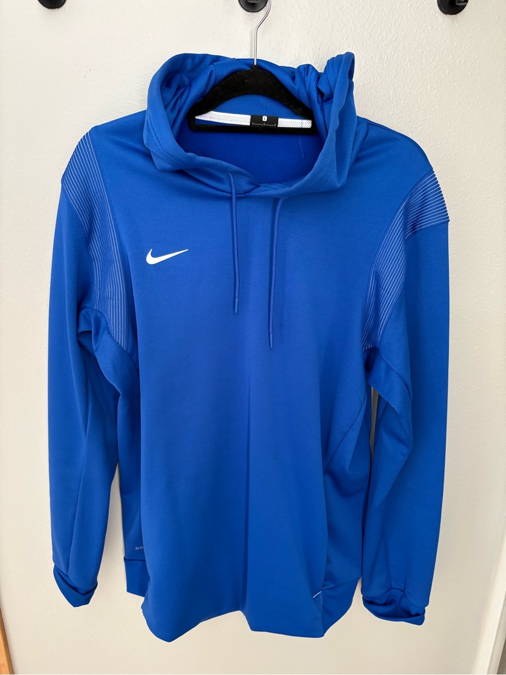 Nike Men’s Royal Blue Performance Pullover Hoodie Jacket